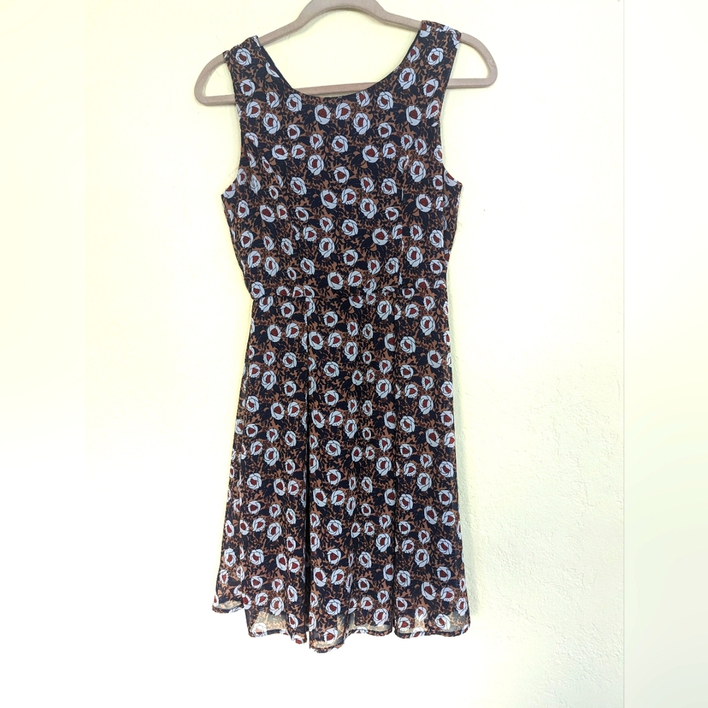 Retro art deco floral print sleeveless dress